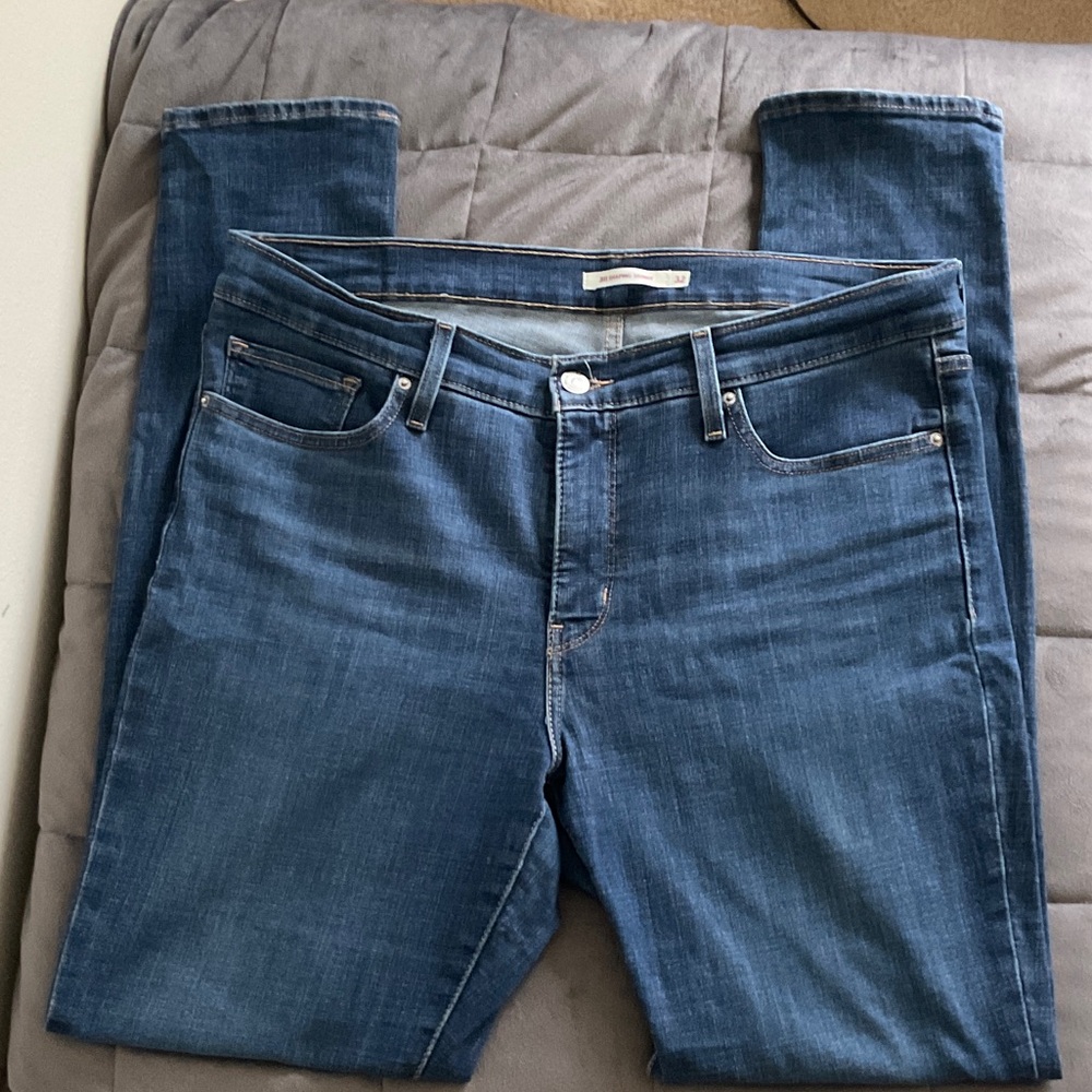Levi's 311 TALL Shaping Skinny - Picture 3 of 3
